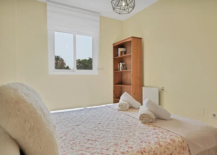 Con Piscina Y Paddel En Guadalmina Alta - Avia 2 3