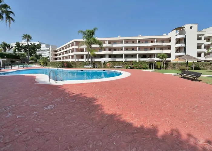 Con Piscina Y Paddel En Guadalmina Alta - Avia 2 3